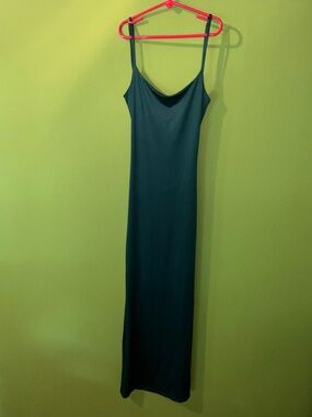 Beautiful Long Green Backless Dress